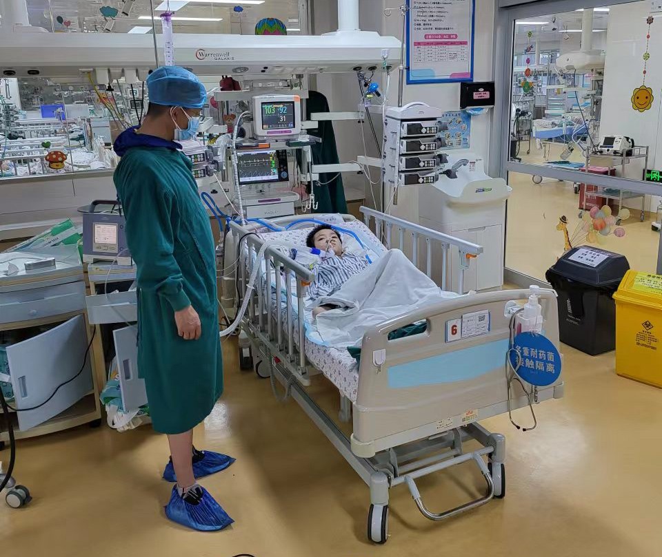 大方县跨省救护车出租公司